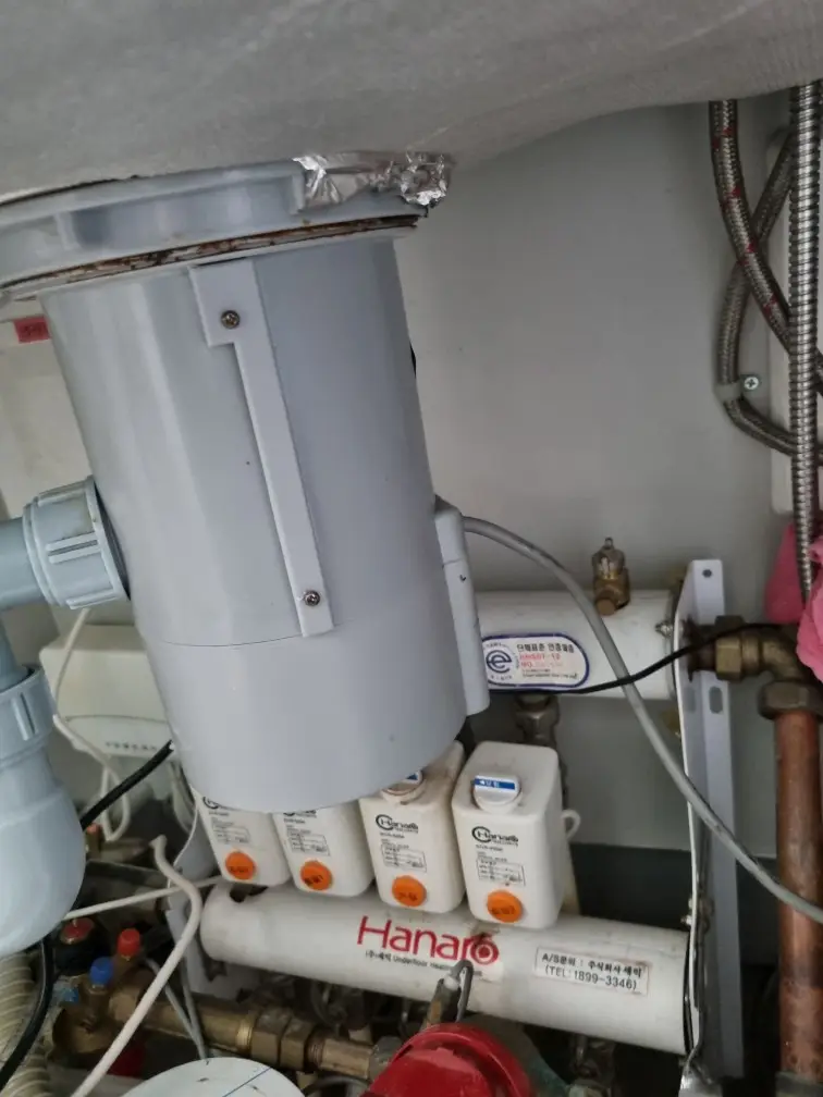 싱크대 배수구통 교체로 새것 같은 배수 시스템 완성